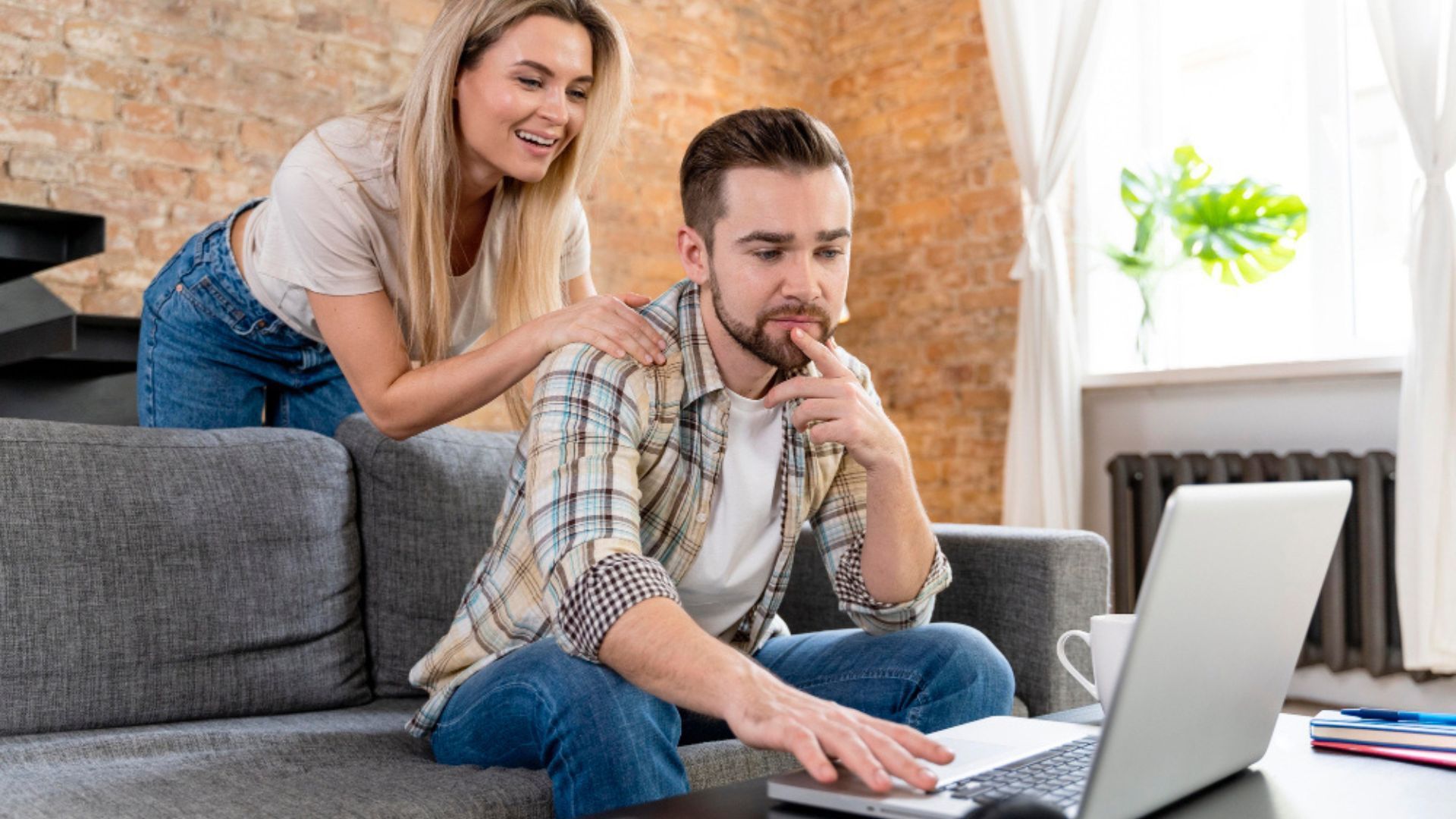 Anúncios imobiliários: 10 erros que fazem você perder cliques e orçamento