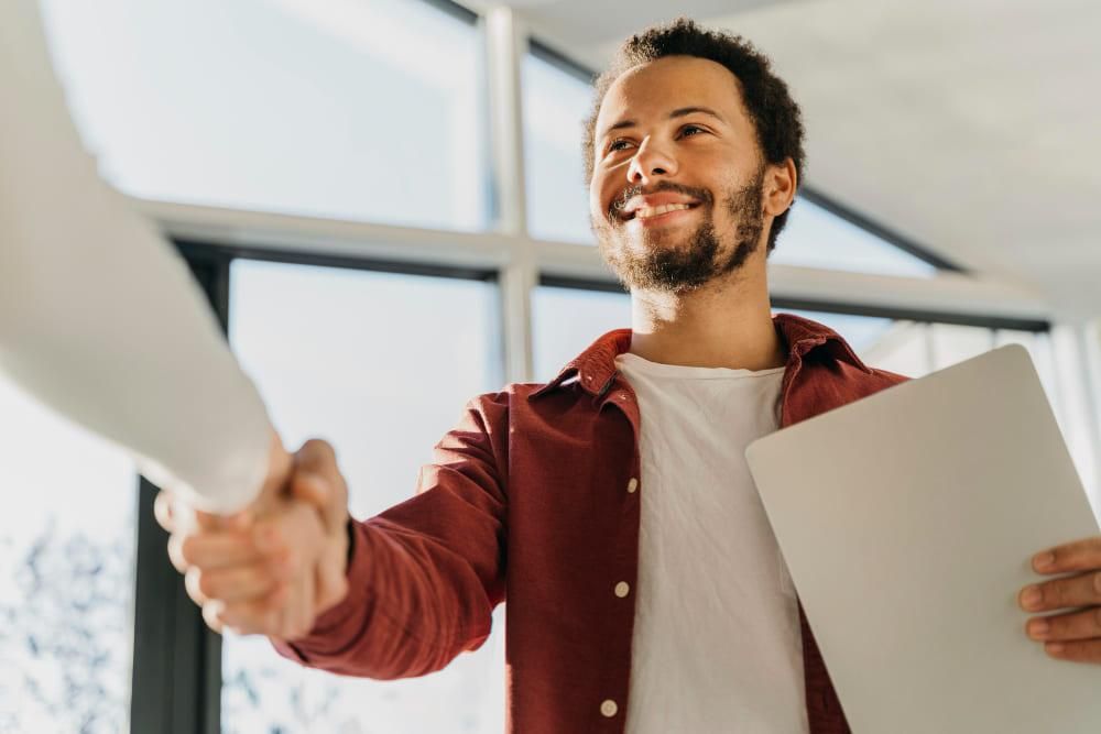 Como bonificar o porteiro auxilia na captação de imóveis?