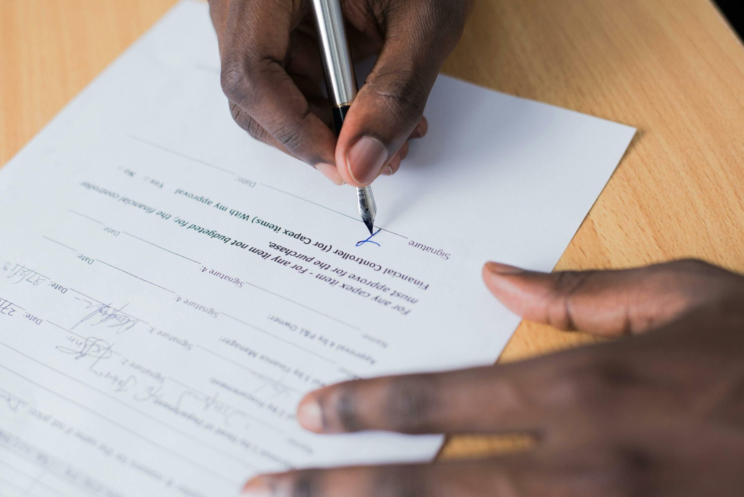 Como funcionam os contratos imobiliários? Veja aqui!